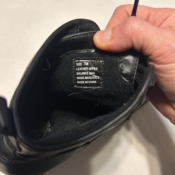 Boots - Picture 4 of 5